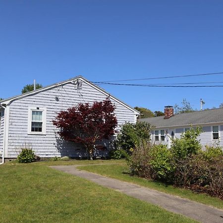 Seaside Serenity, Just A Block /0.1 Mile Away From The Beach Yarmouth Port Exterior foto