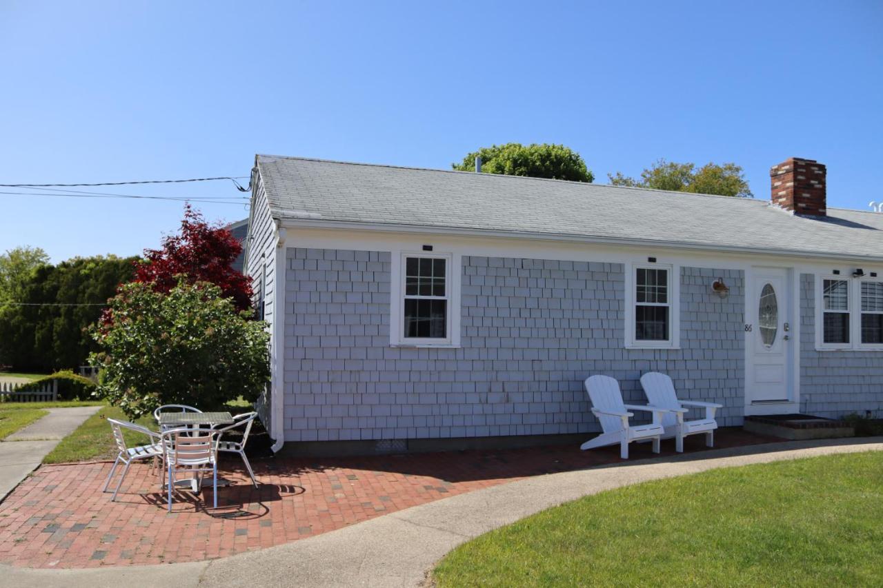 Seaside Serenity, Just A Block /0.1 Mile Away From The Beach Yarmouth Port Exterior foto