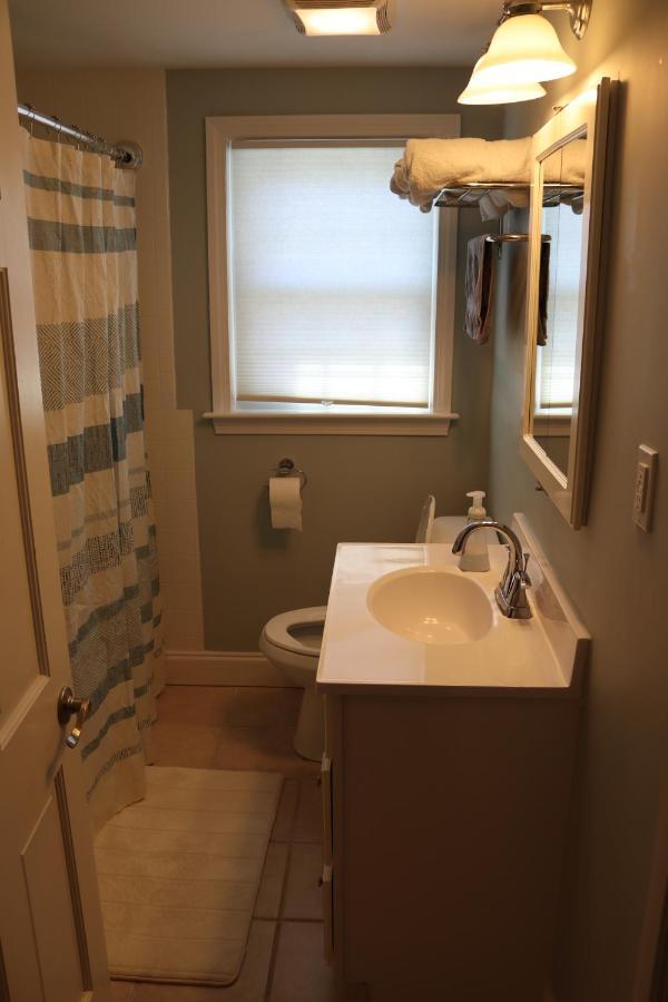 Seaside Serenity, Just A Block /0.1 Mile Away From The Beach Yarmouth Port Exterior foto
