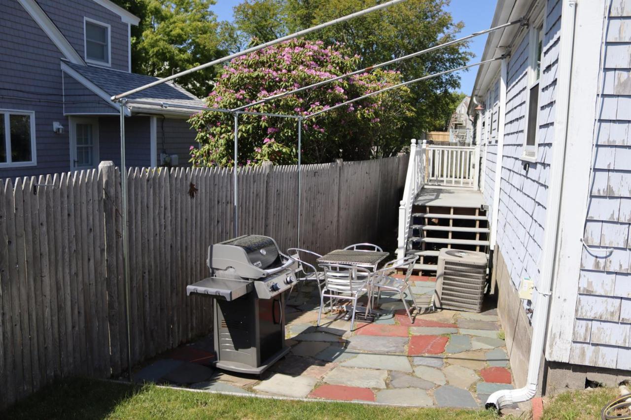 Seaside Serenity, Just A Block /0.1 Mile Away From The Beach Yarmouth Port Exterior foto